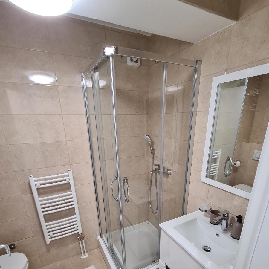 New Now Living Apartamento Novi Sad Exterior foto